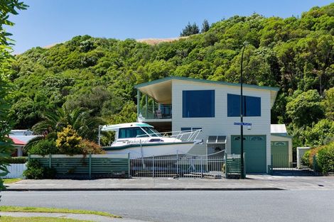 Photo of property in 36 Kotare Place, South Bay, Kaikoura, 7300