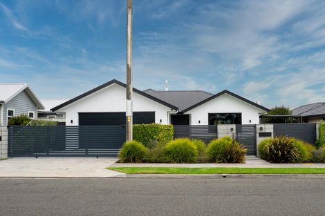 Photo of property in 131 Arataki Road, Havelock North, 4130