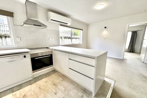 Photo of property in 2/5 Gazelle Avenue, Beach Haven, Auckland, 0626