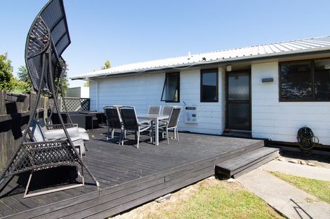 Photo of property in 8 Newton Place, Westbrook, Palmerston North, 4412