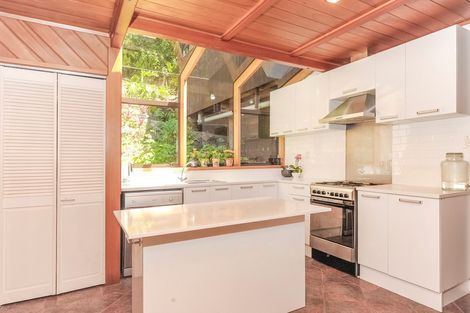 Photo of property in 54 Wood Bay Road, Titirangi, Auckland, 0604