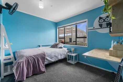 Photo of property in 1141 Scenic Drive North, Swanson, Auckland, 0816