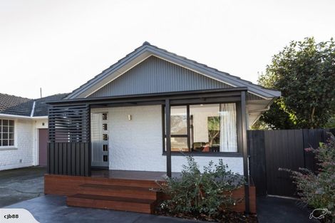 Photo of property in 2/320 Memorial Avenue, Burnside, Christchurch, 8053