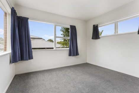 Photo of property in 939 Beach Road, Torbay, Auckland, 0630