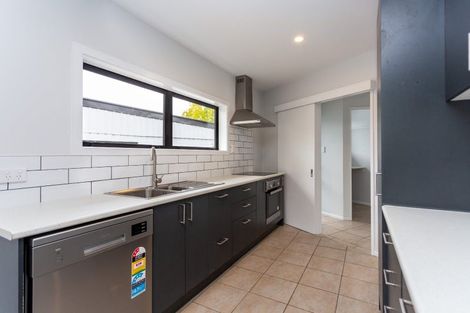 Photo of property in 8c Leeman Place, Redwood, Christchurch, 8051