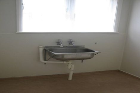 Photo of property in 35 Atiawa Crescent, Waiwhetu, Lower Hutt, 5010