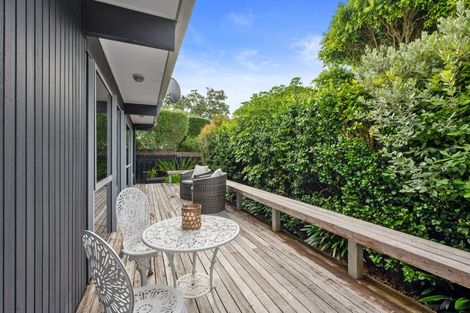 Photo of property in 25d Saltburn Road, Milford, Auckland, 0620