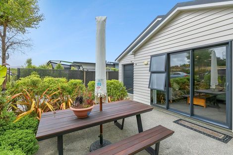 Photo of property in 48 Karearea Avenue, Kenepuru, Porirua, 5022