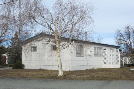 Photo of property in 13 Cass Crescent, Twizel, 7901