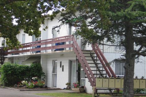 Photo of property in 6/41 Anzac Road, Browns Bay, Auckland, 0630