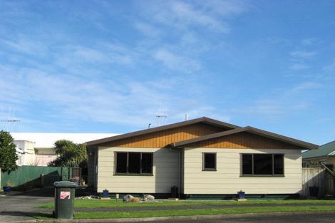 Photo of property in 7 Dellys Grove, Levin, 5510