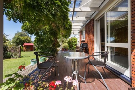 Photo of property in 15 Pirinoa Street, Feilding, 4702
