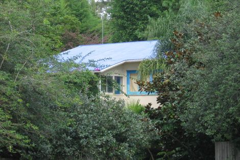 Photo of property in 56 Atkinson Road, Titirangi, Auckland, 0604