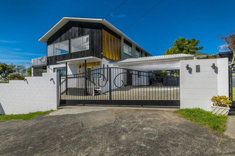 Photo of property in 44 Kowhai Road, Campbells Bay, Auckland, 0630