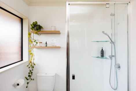 Photo of property in 17 Daniel Place, Kelvin Grove, Palmerston North, 4414