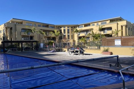 Photo of property in 2c/7-11 Bute Road, Browns Bay, Auckland, 0630