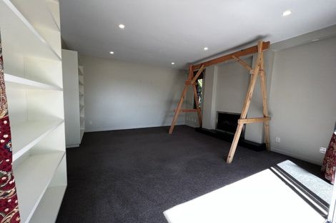 Photo of property in 17 Korau Road, Greenlane, Auckland, 1051