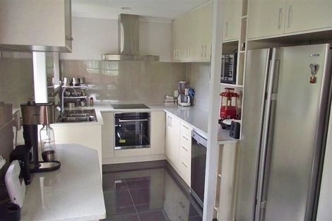 Photo of property in 10 Mcclintock Road, Massey, Auckland, 0614