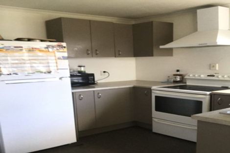 Photo of property in 42 Friedlanders Road, Manurewa, Auckland, 2102