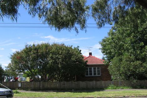 Photo of property in 38 Anderson Avenue, Point England, Auckland, 1072