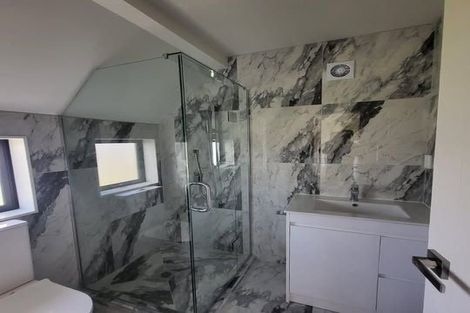 Photo of property in 60d Heybridge Street, Manurewa, Auckland, 2102