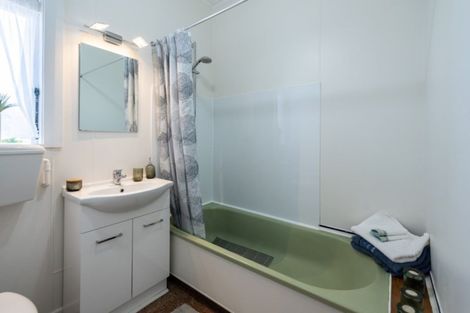 Photo of property in 99 Grafton Road, Roseneath, Wellington, 6011