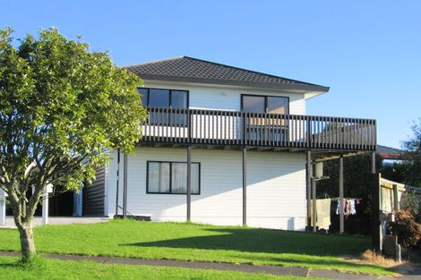 Photo of property in 1/13 Rakaia Rise, Clover Park, Auckland, 2019
