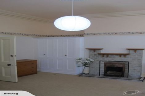 Photo of property in 12 Heriot Row, Dunedin Central, Dunedin, 9016