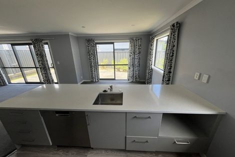 Photo of property in 27 Kaki Drive, Kenepuru, Porirua, 5022