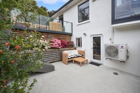 Photo of property in 2 Doon Street, Vauxhall, Dunedin, 9013