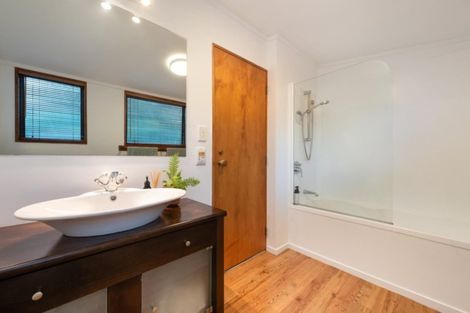 Photo of property in 17 Pokapu Place, Bethlehem, Tauranga, 3110