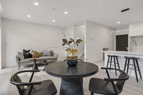 Photo of property in 5/191 Rathgar Road, Henderson, Auckland, 0610