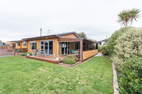 Photo of property in 575a Waitarere Beach Road, Waitarere Beach, Levin, 5510