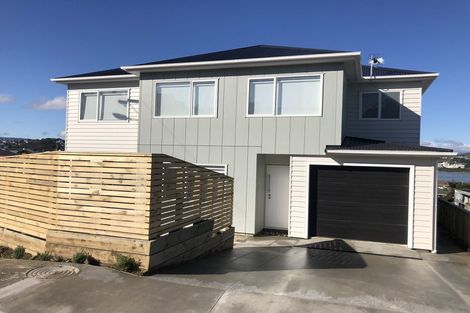 Photo of property in 7a Ron Parlane Place, Titahi Bay, Porirua, 5022