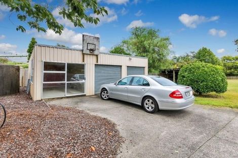 Photo of property in 12 Cemetery Road, Waiuku, 2123