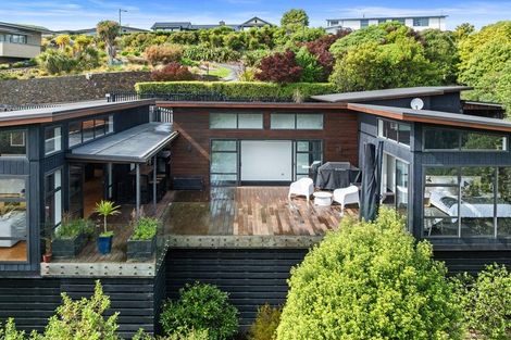 Photo of property in 1 Quarry Hill Terrace, Kennedys Bush, Christchurch, 8025