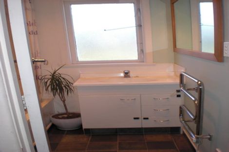 Photo of property in 28 Oldham Avenue, Onekawa, Napier, 4110