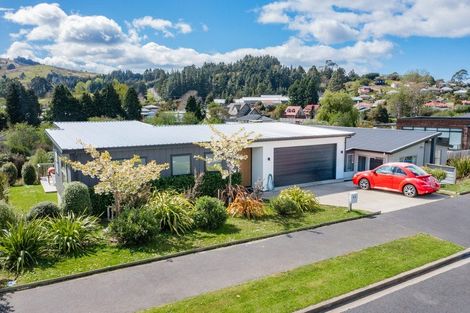 Photo of property in 33 Grandvista Drive, Green Island, Dunedin, 9018