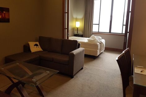Photo of property in The Metropolis Apartments, 810/1 Courthouse Lane, Auckland Central, Auckland, 1010