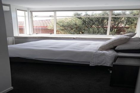 Photo of property in 1/2 Ocean View Road, Milford, Auckland, 0620