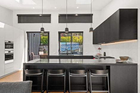 Photo of property in 92 Hensman Road, Queenstown, 9300