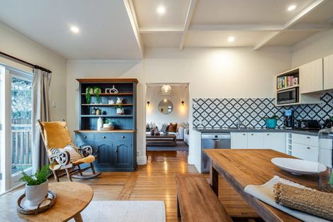 Photo of property in 1/10 Corrella Road, Belmont, Auckland, 0622