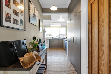 Photo of property in 22 Princes Street, Fitzroy, New Plymouth, 4312