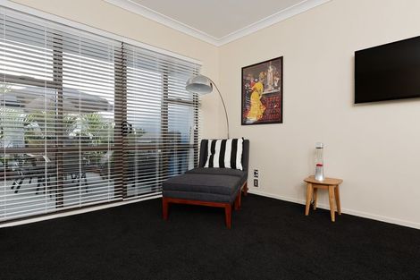 Photo of property in 112/3 Morningside Drive, Morningside, Auckland, 1025