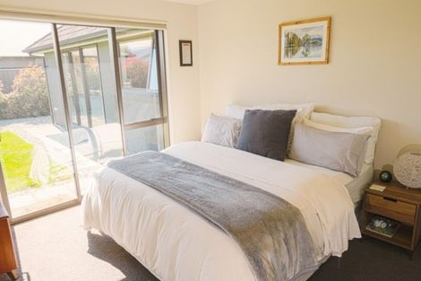 Photo of property in 21 De Bettencor Place, Mount Pisa, Cromwell, 9383