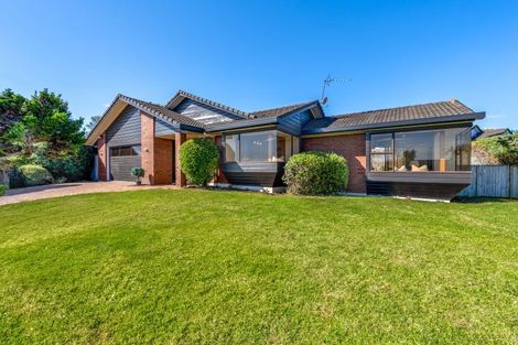 Photo of property in 105 Oliver Road, Eastern Beach, Auckland, 2012