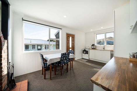 Photo of property in 33 Waihemo Street, Waitangirua, Porirua, 5024