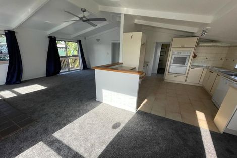 Photo of property in 13 Lismore Place, Papatoetoe, Auckland, 2025