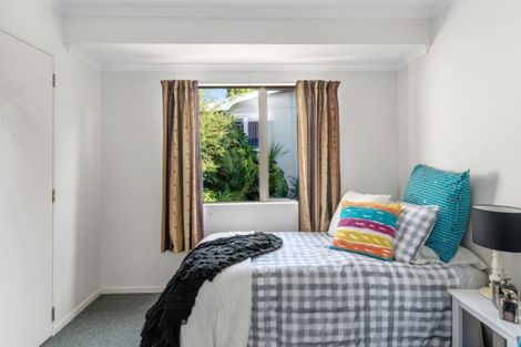 Photo of property in 1/16 Ocean View Road, Hatfields Beach, Orewa, 0931