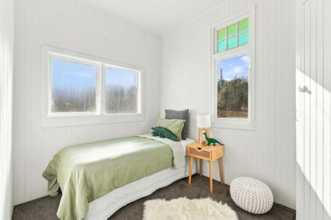 Photo of property in 1 Karewa Street, Castlecliff, Whanganui, 4501